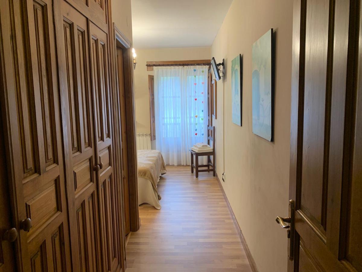Guest house Mirador De Enterrias 3*